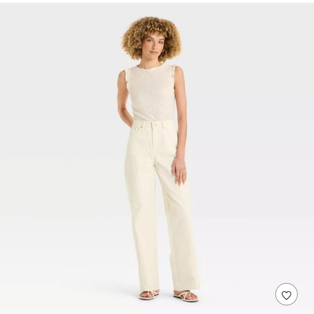 [FUTURE COLLECTIVE] DISTRESSED JEANS